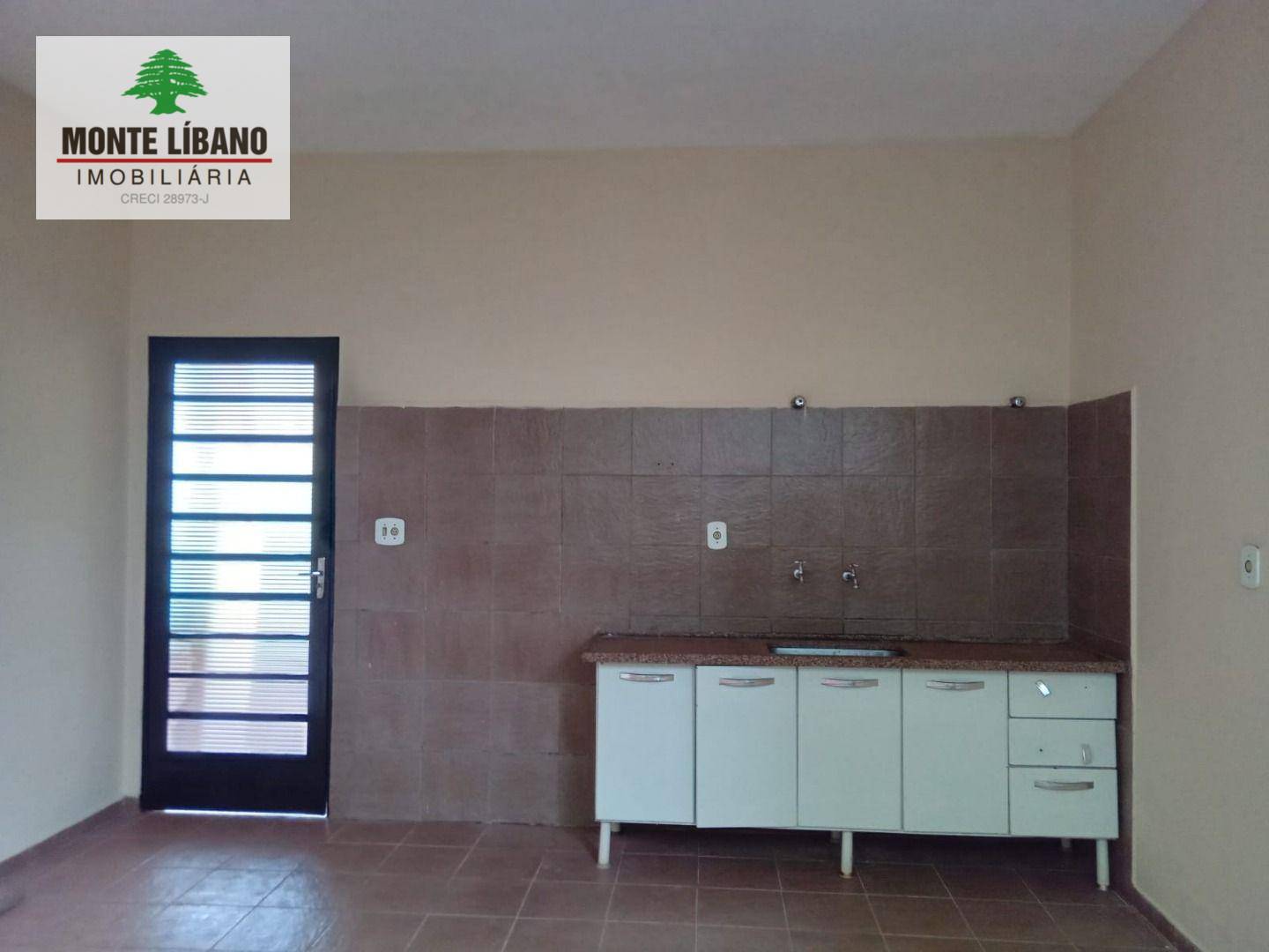 Casa para alugar com 3 quartos, 1M2 - Foto 3