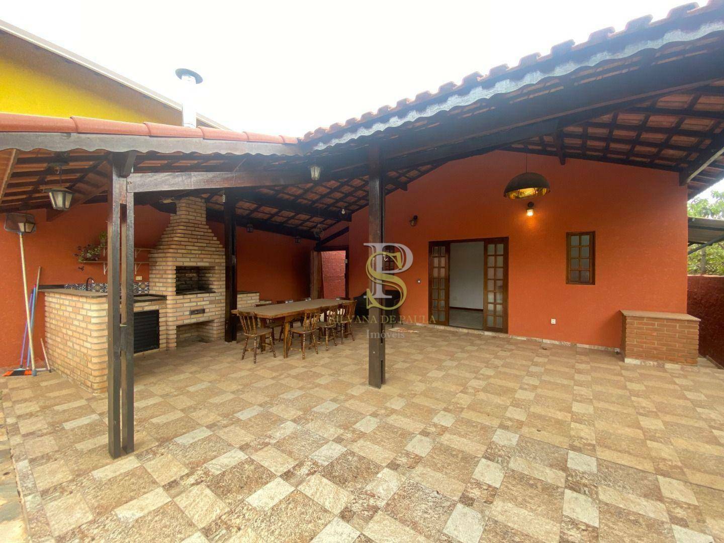 Casa de Condomínio à venda com 3 quartos, 120m² - Foto 2