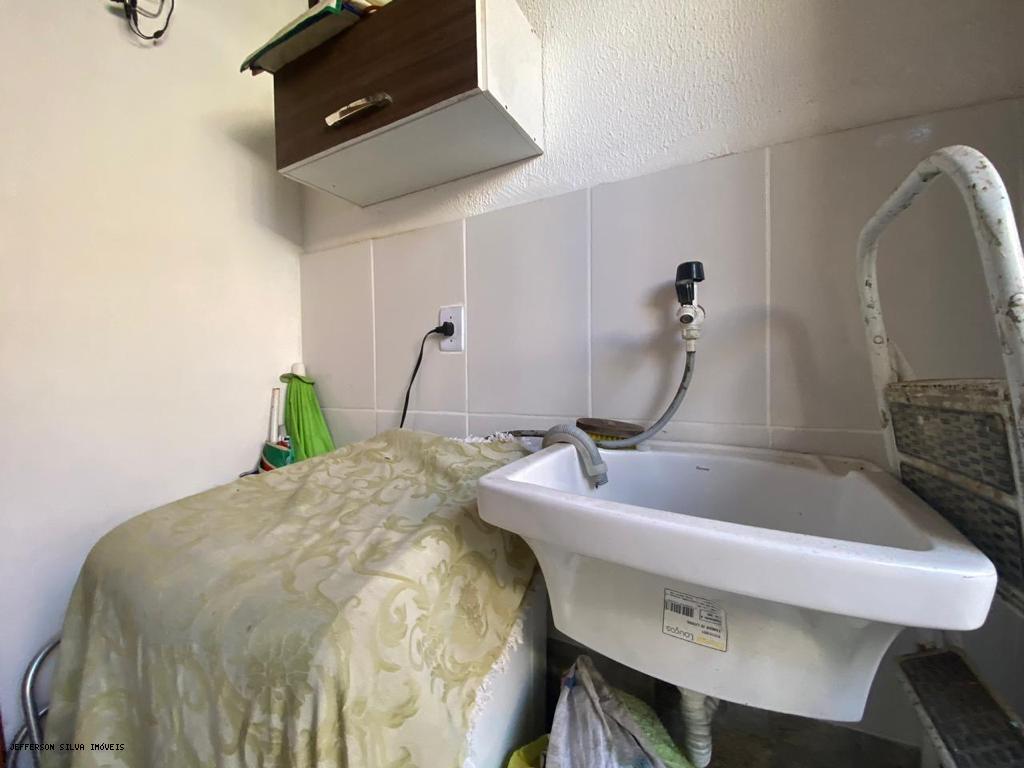 Casa à venda com 2 quartos, 60m² - Foto 16