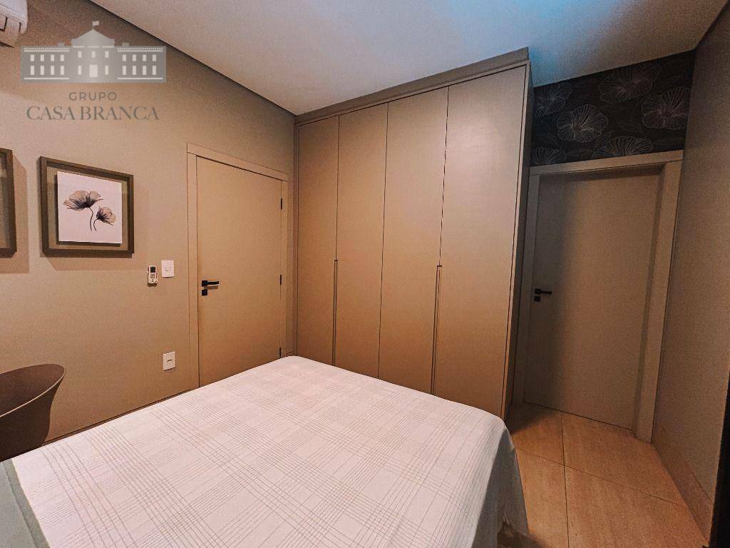 Casa de Condomínio à venda com 4 quartos, 330m² - Foto 10