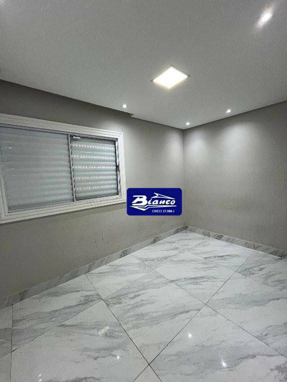 Casa à venda com 2 quartos, 70m² - Foto 9