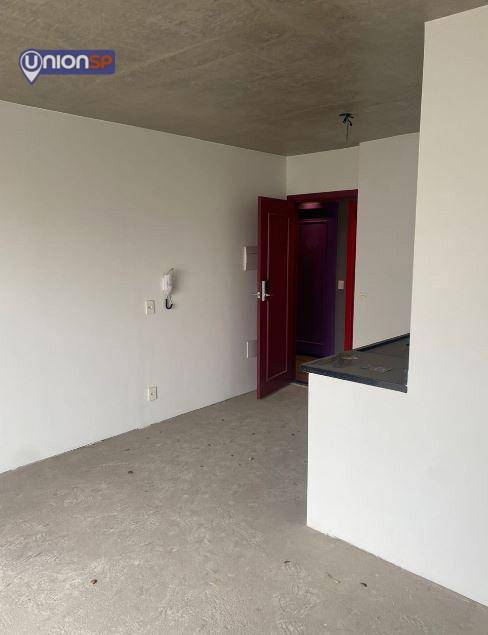 Apartamento à venda com 1 quarto, 29m² - Foto 2