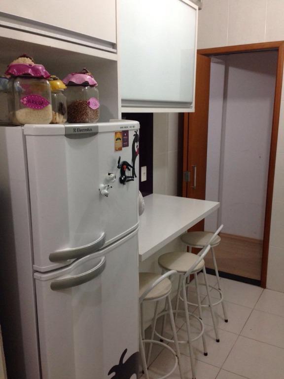 Apartamento à venda com 2 quartos, 62m² - Foto 25