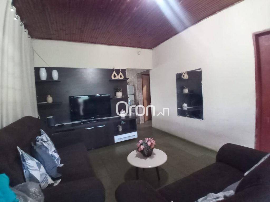 Casa à venda com 2 quartos, 94m² - Foto 2