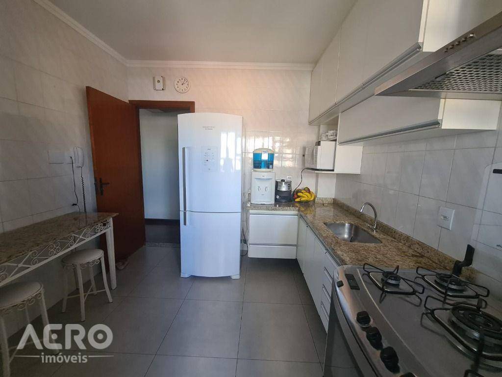 Apartamento à venda com 3 quartos, 99m² - Foto 8