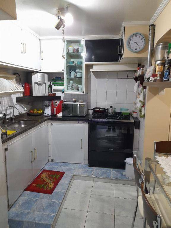 Apartamento à venda com 2 quartos, 60m² - Foto 13