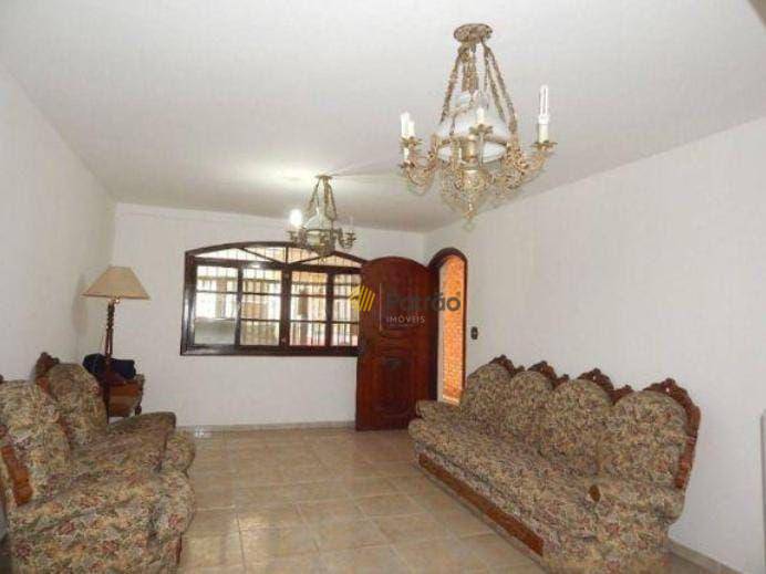 Sobrado à venda com 3 quartos, 214m² - Foto 4