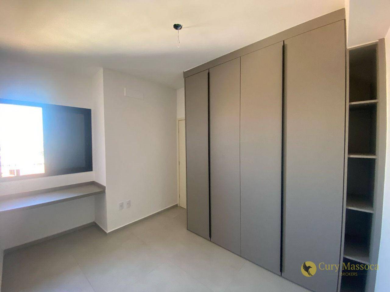 Apartamento à venda com 3 quartos, 87m² - Foto 4
