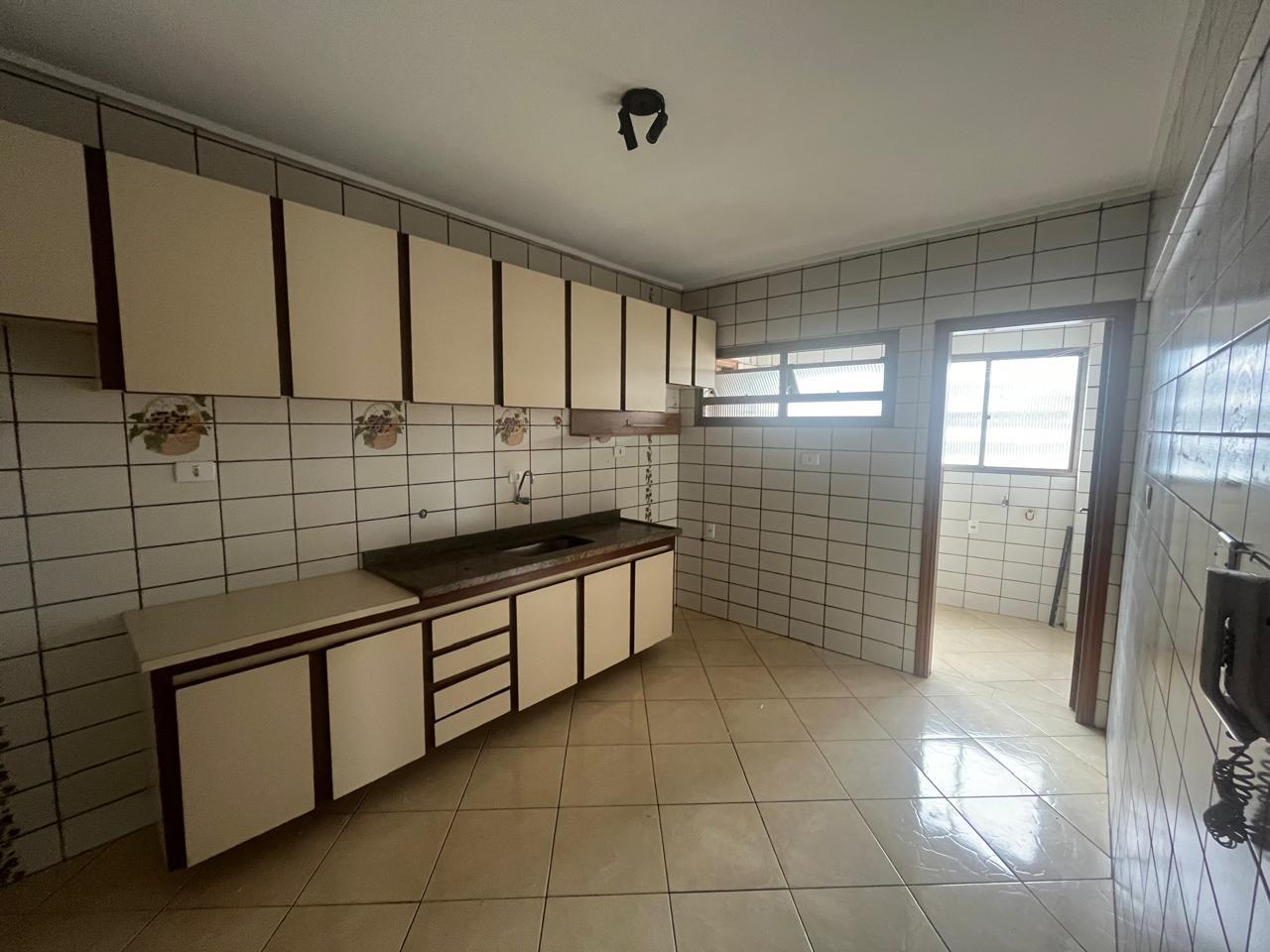 Apartamento para alugar com 2 quartos, 80m² - Foto 9