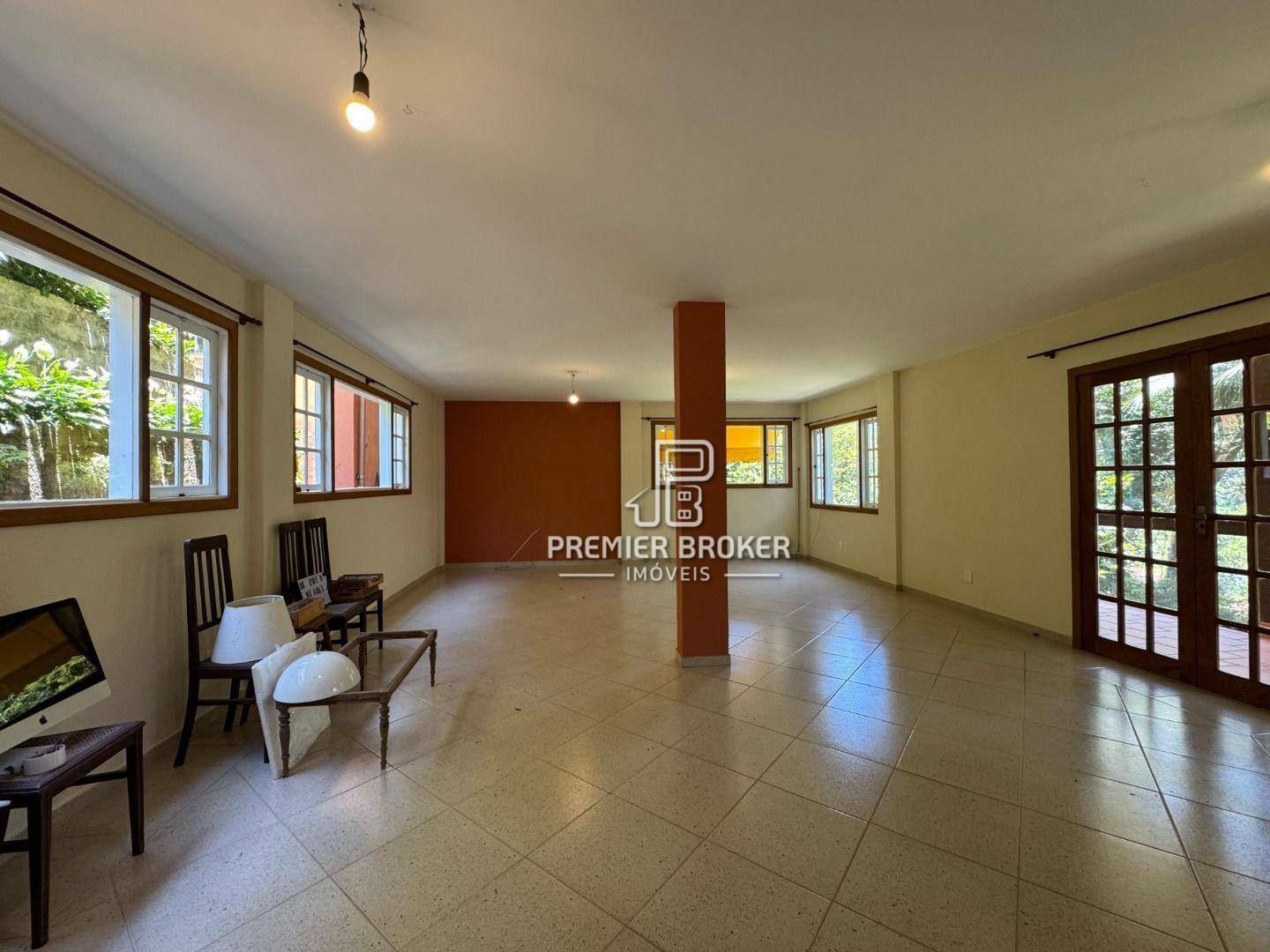 Casa de Condomínio à venda com 4 quartos, 245m² - Foto 38