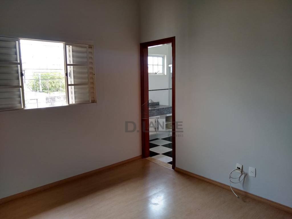 Casa para alugar com 3 quartos, 120m² - Foto 28