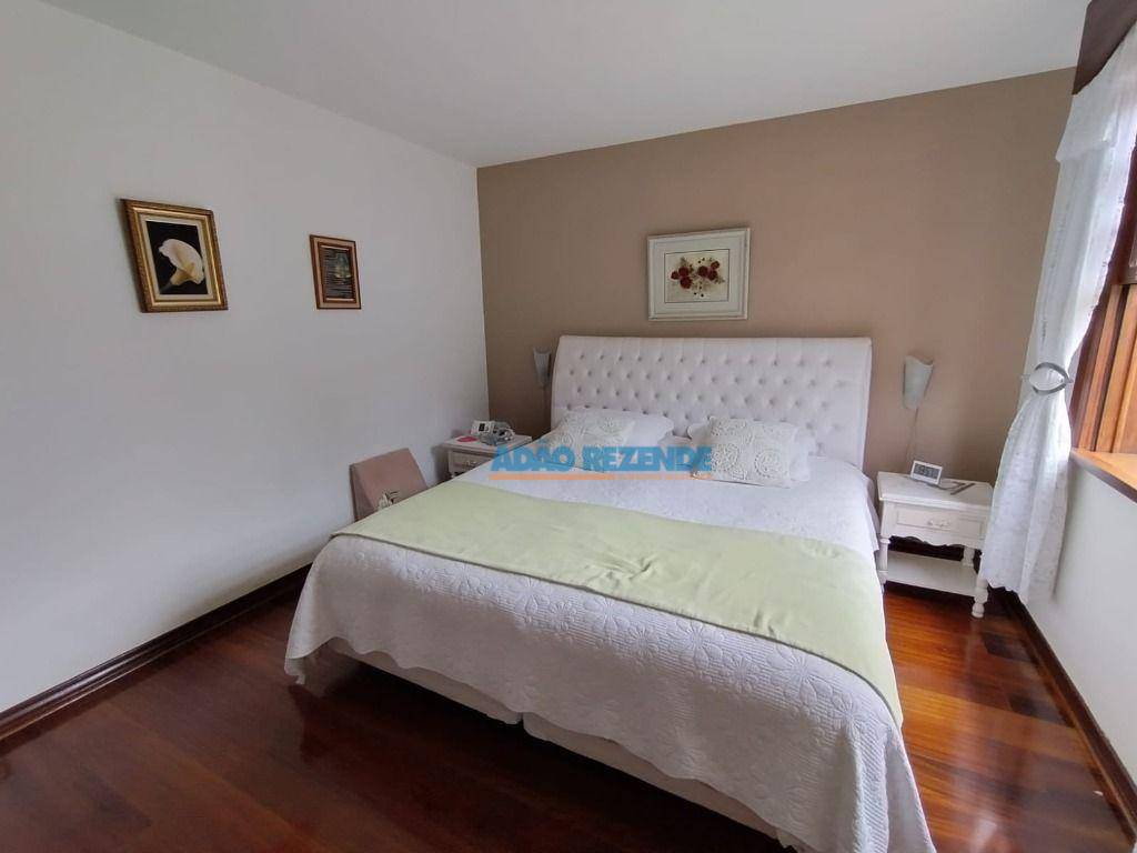 Casa, 3 quartos, 280 m² - Foto 34