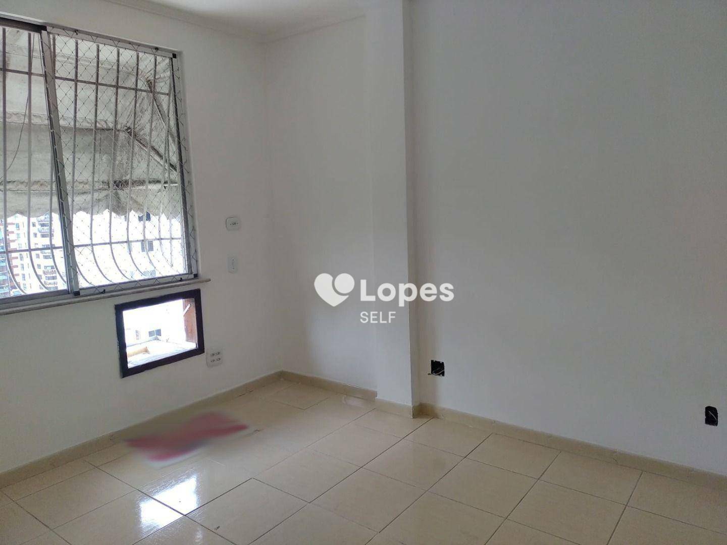 Apartamento à venda com 3 quartos, 110m² - Foto 4