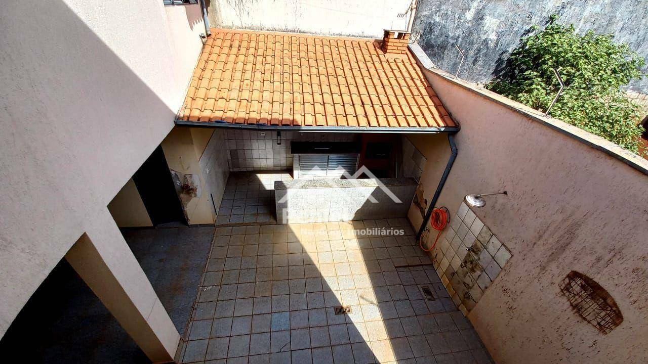 Casa à venda com 5 quartos, 236m² - Foto 20