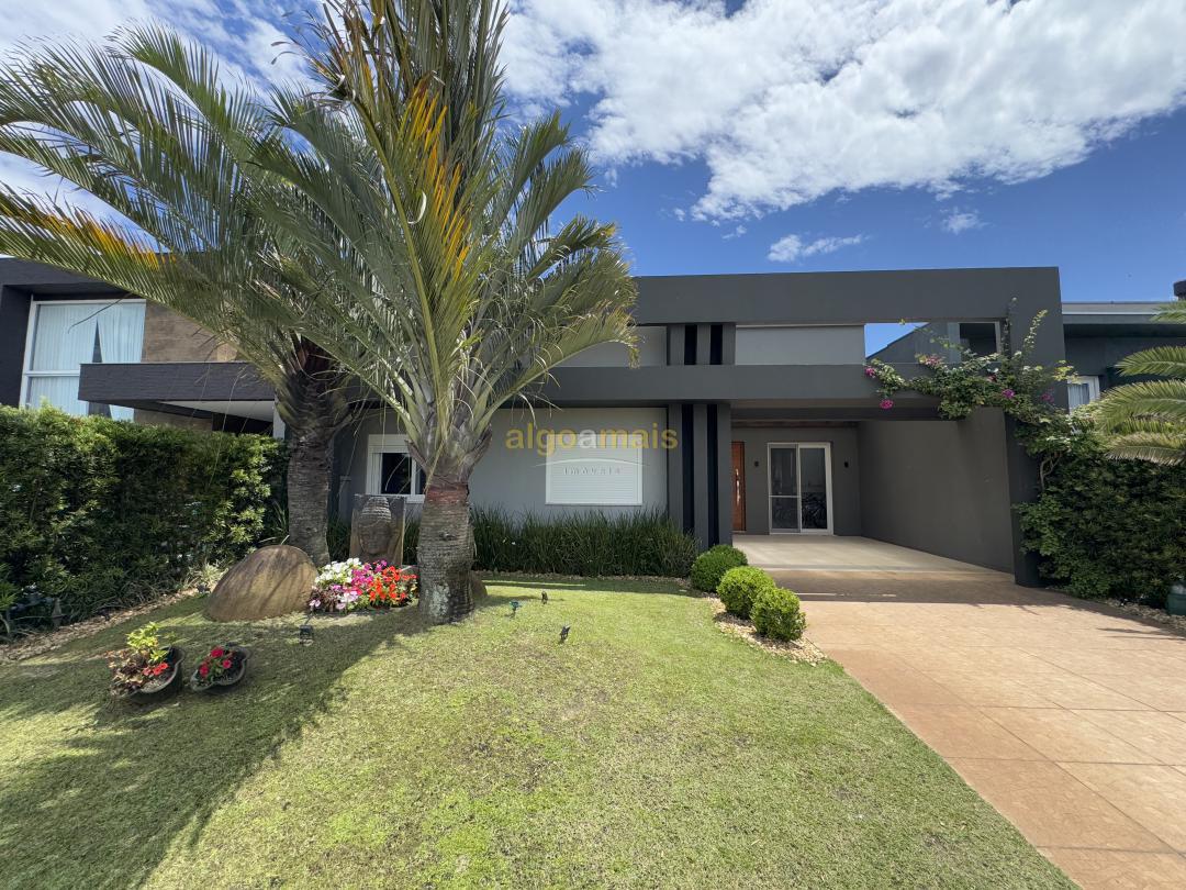 Casa de Condomínio à venda com 4 quartos, 196m² - Foto 3