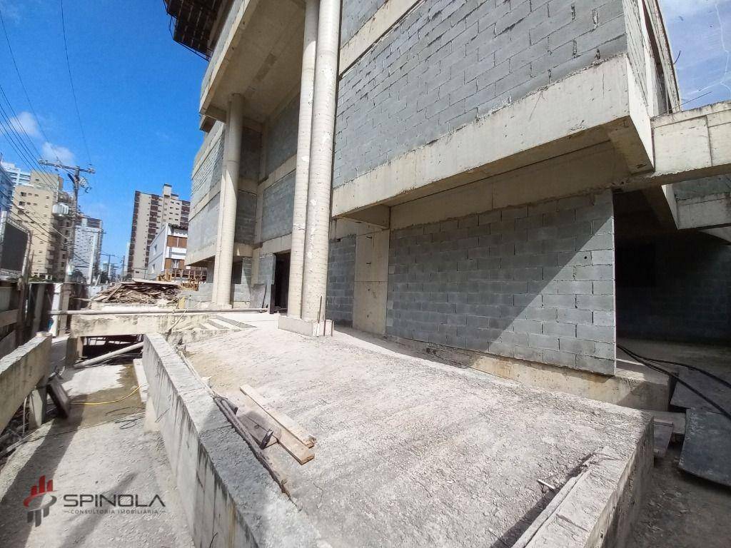 Apartamento à venda com 4 quartos, 182m² - Foto 13