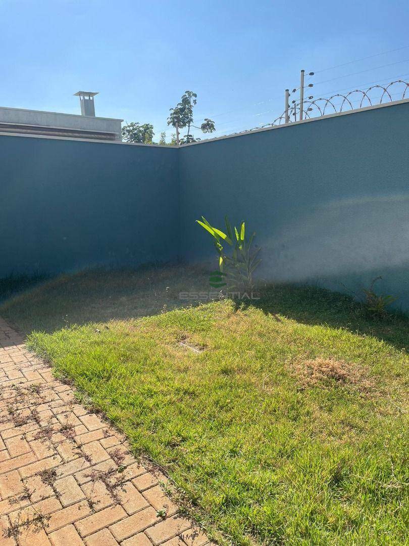 Casa de Condomínio à venda e aluguel com 3 quartos, 140m² - Foto 2