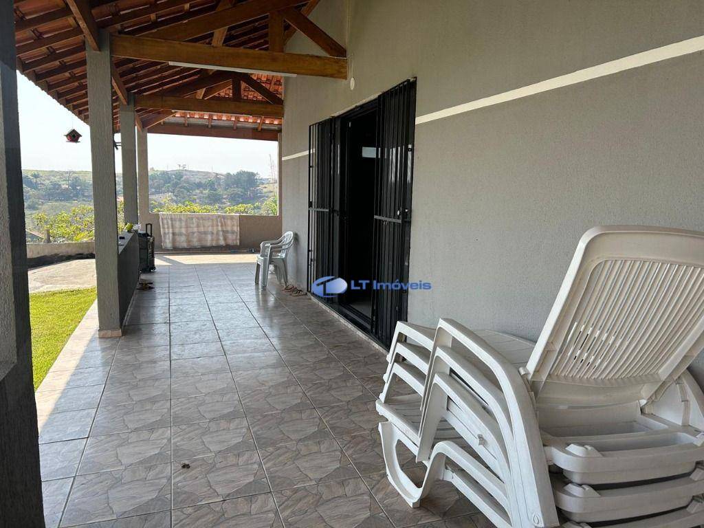 Chácara à venda com 4 quartos, 380m² - Foto 17