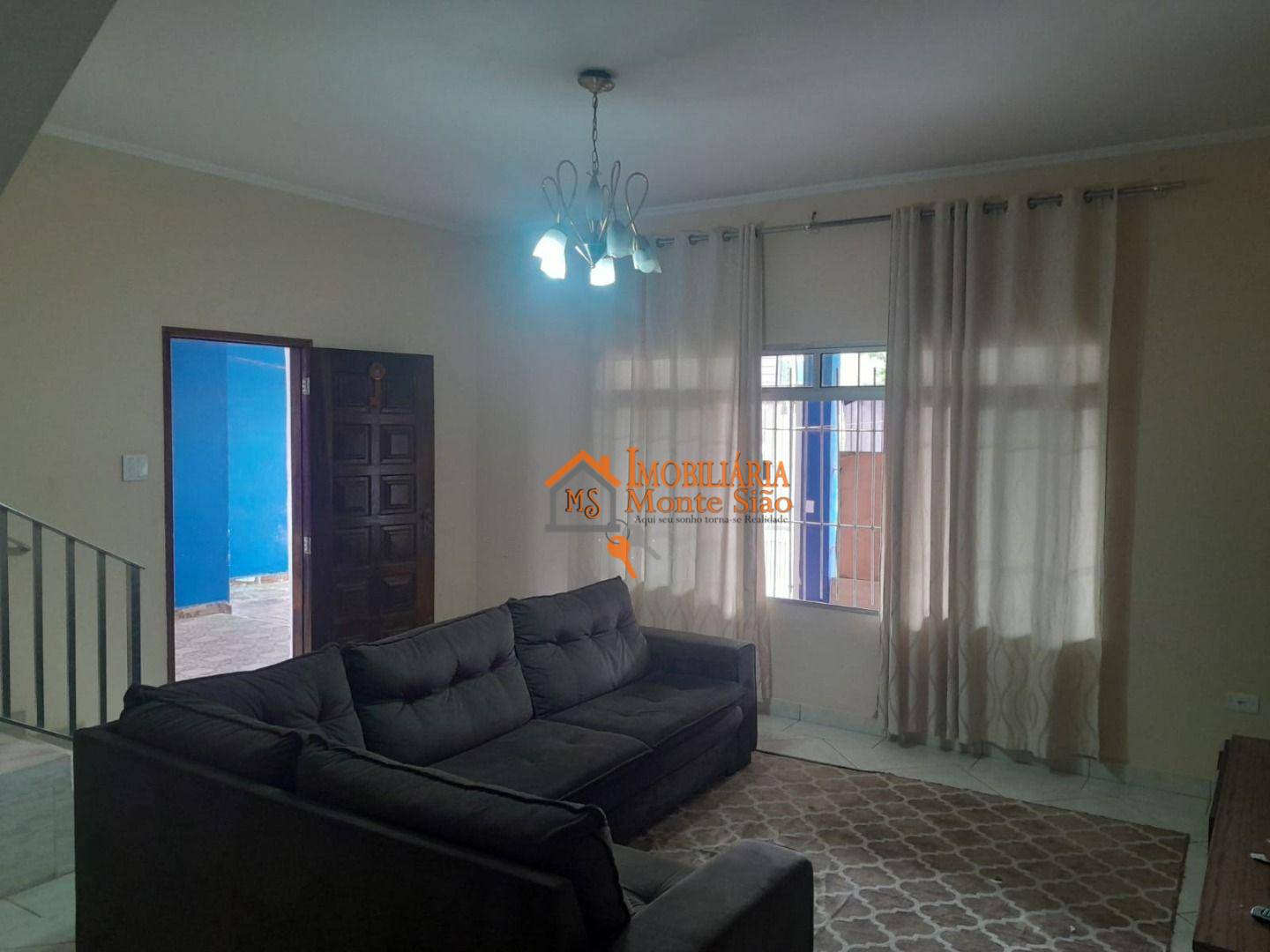 Sobrado à venda com 3 quartos, 180m² - Foto 1