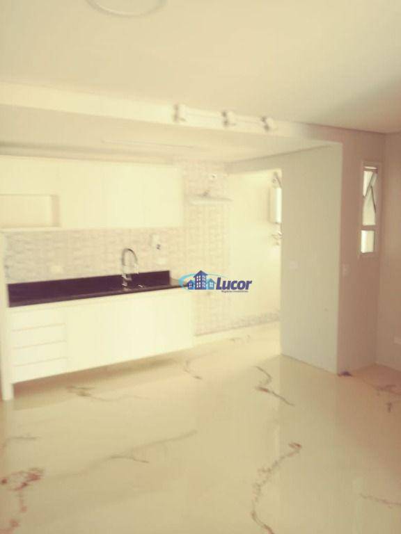 Apartamento para alugar com 2 quartos, 75m² - Foto 2