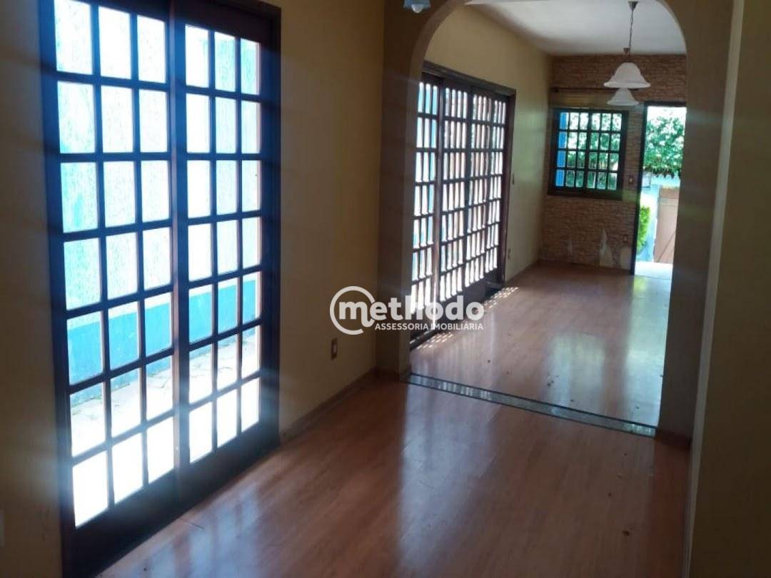 Casa à venda com 3 quartos, 216m² - Foto 9