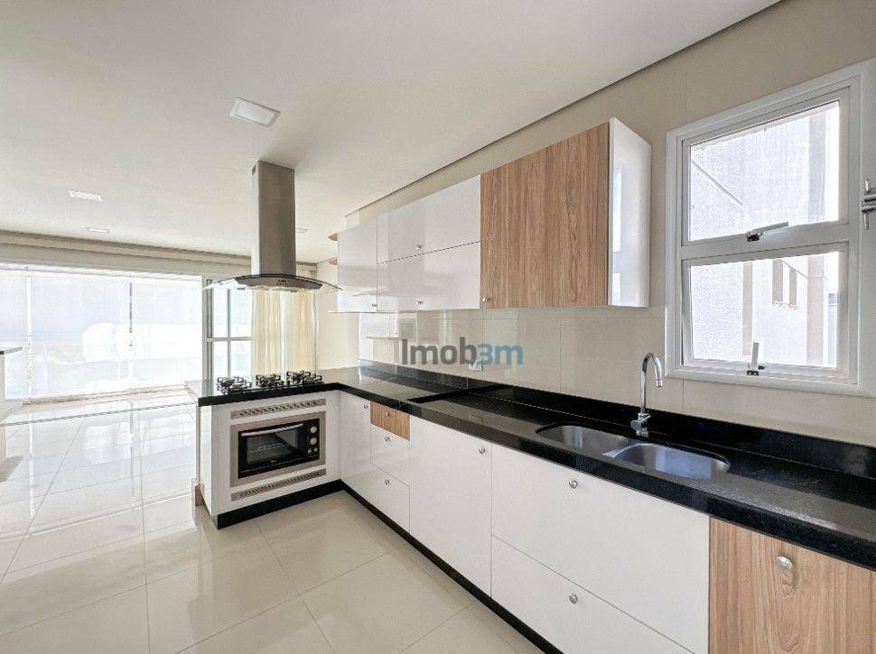 Apartamento à venda com 3 quartos, 122m² - Foto 7