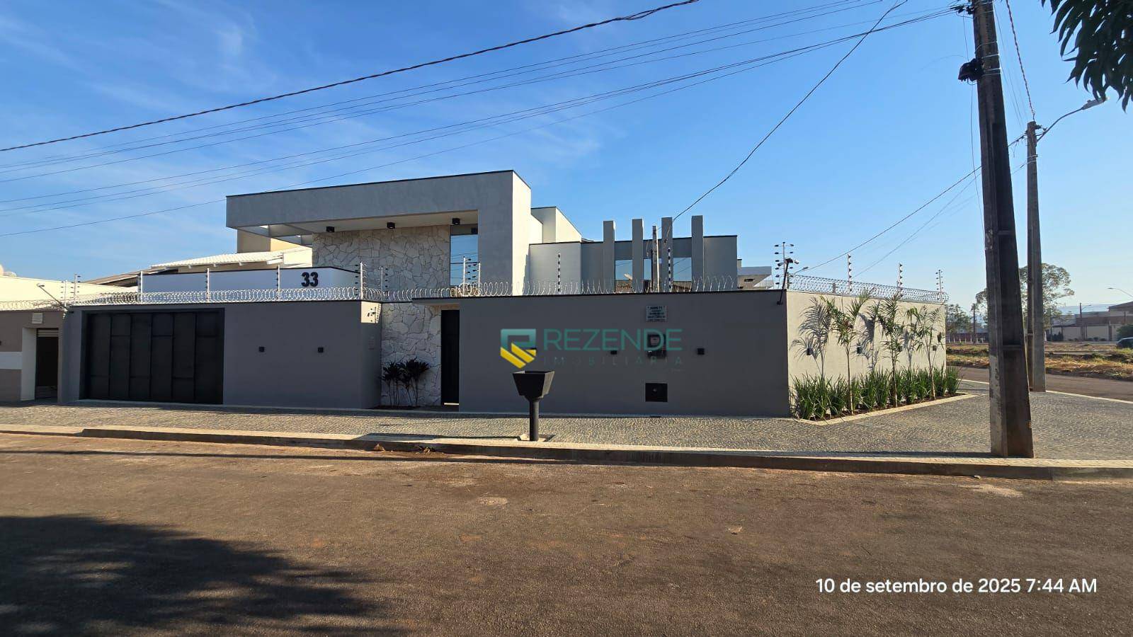 Casa, 3 quartos, 141 m² - Foto 1