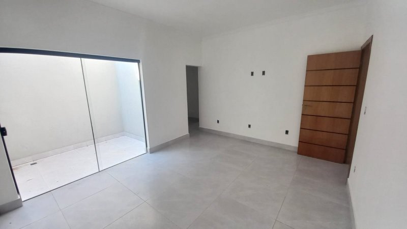 Casa à venda com 3 quartos, 180m² - Foto 14