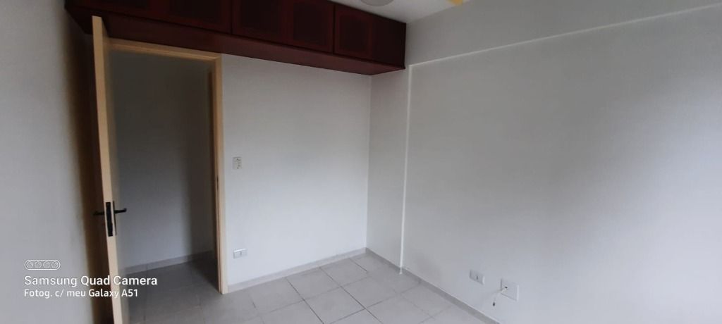 Apartamento à venda com 2 quartos, 70m² - Foto 16