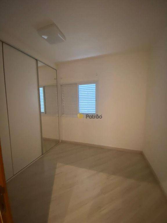 Cobertura para alugar com 3 quartos, 200m² - Foto 21