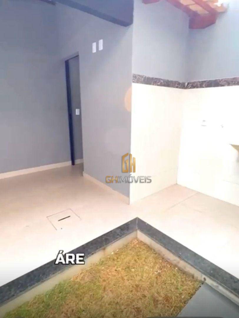 Casa à venda com 3 quartos, 202m² - Foto 9