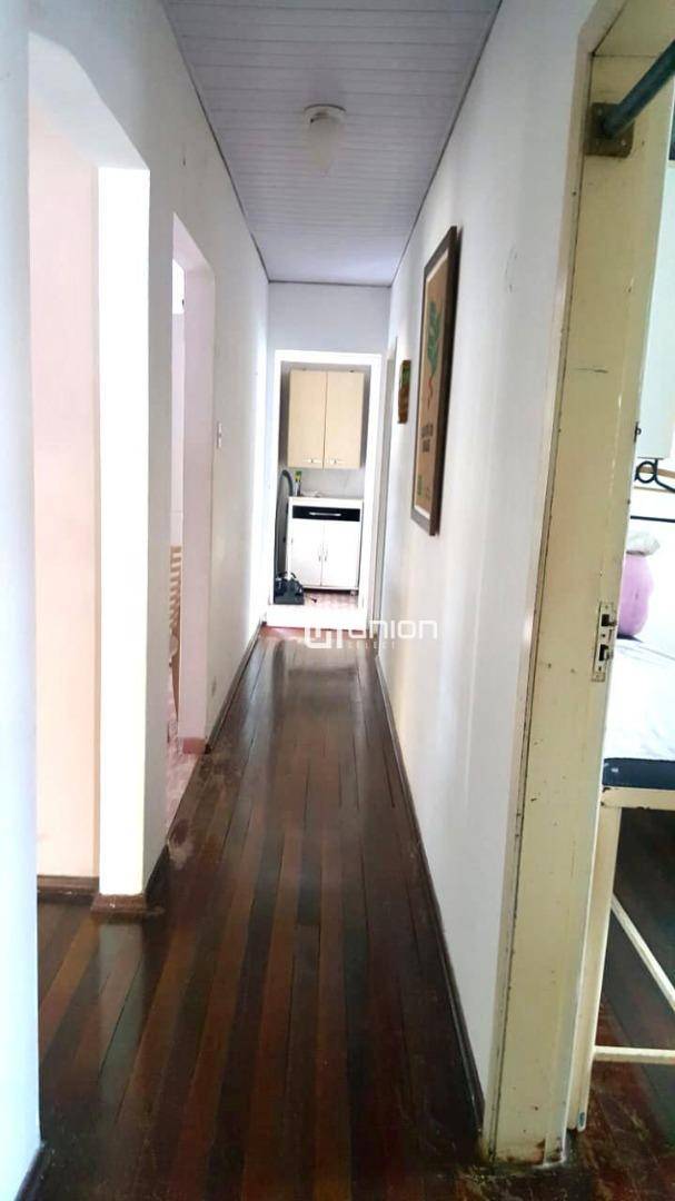 Casa à venda e aluguel com 4 quartos, 258M2 - Foto 4