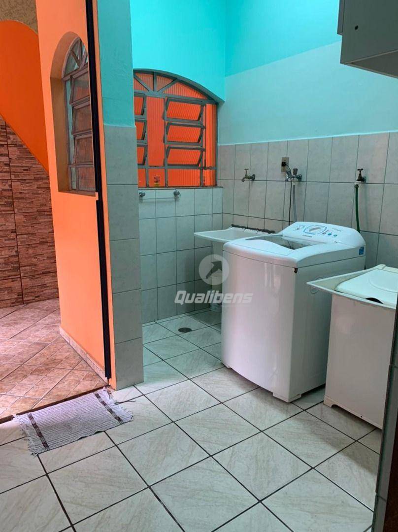 Sobrado à venda com 3 quartos, 290m² - Foto 24