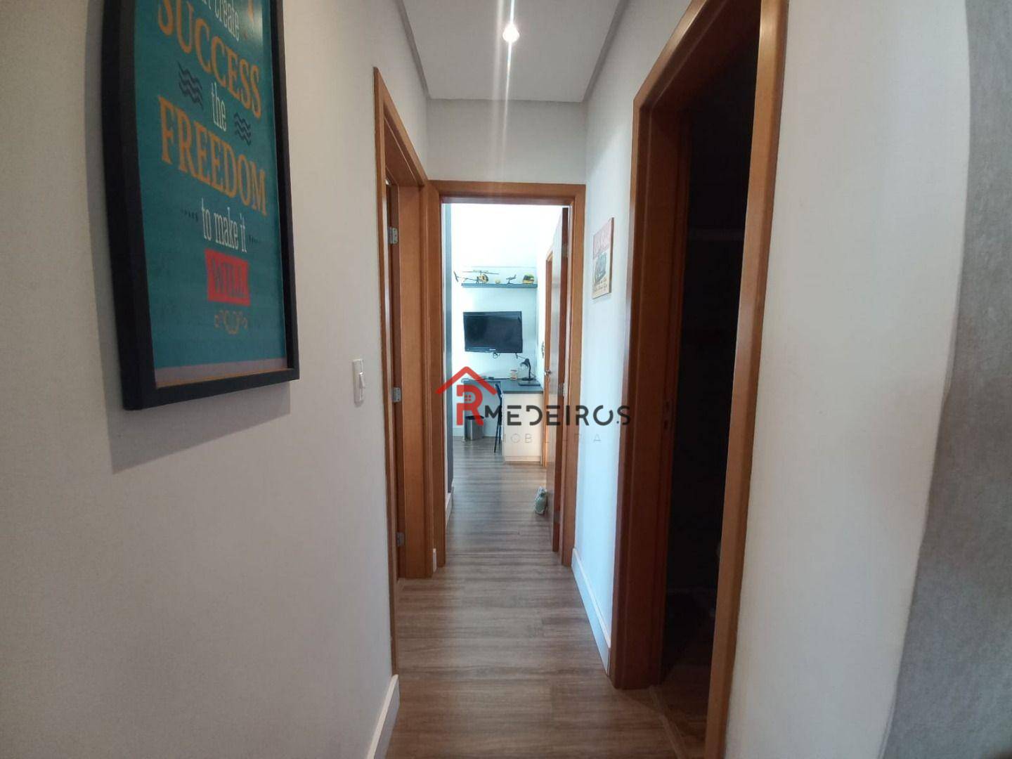 Apartamento à venda com 2 quartos, 72m² - Foto 15