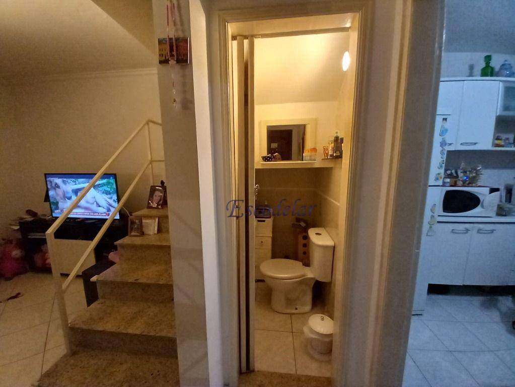 Sobrado à venda com 2 quartos, 60m² - Foto 3