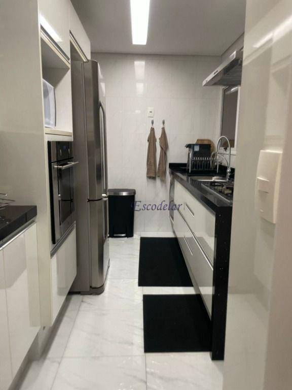 Apartamento para alugar com 3 quartos, 142m² - Foto 18