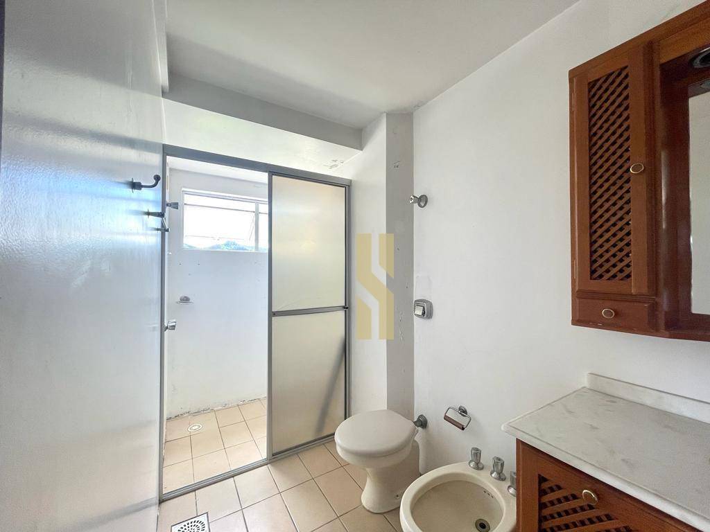 Apartamento à venda com 3 quartos, 110m² - Foto 4