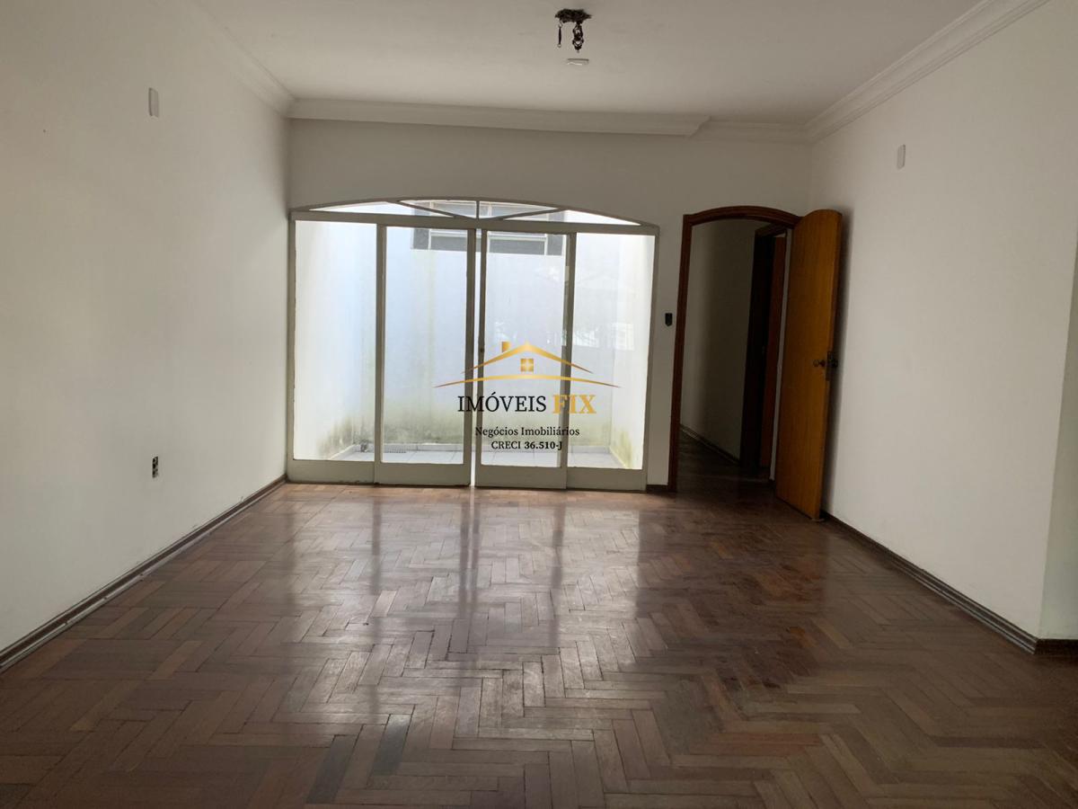 Casa à venda com 3 quartos, 203m² - Foto 4