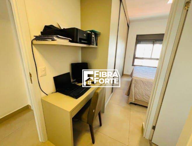 Apartamento para alugar com 3 quartos, 111m² - Foto 9