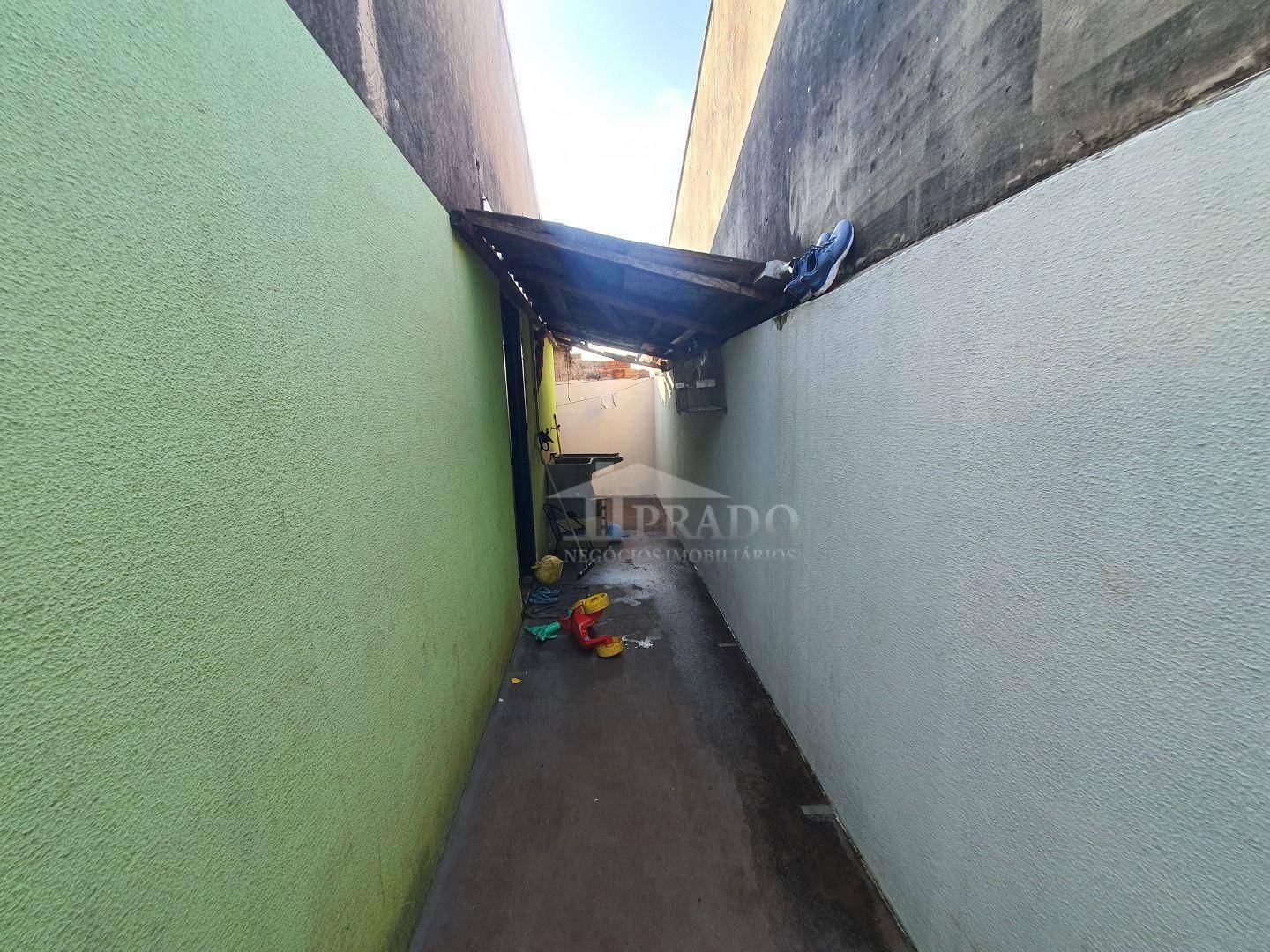 Casa à venda com 2 quartos, 96m² - Foto 4