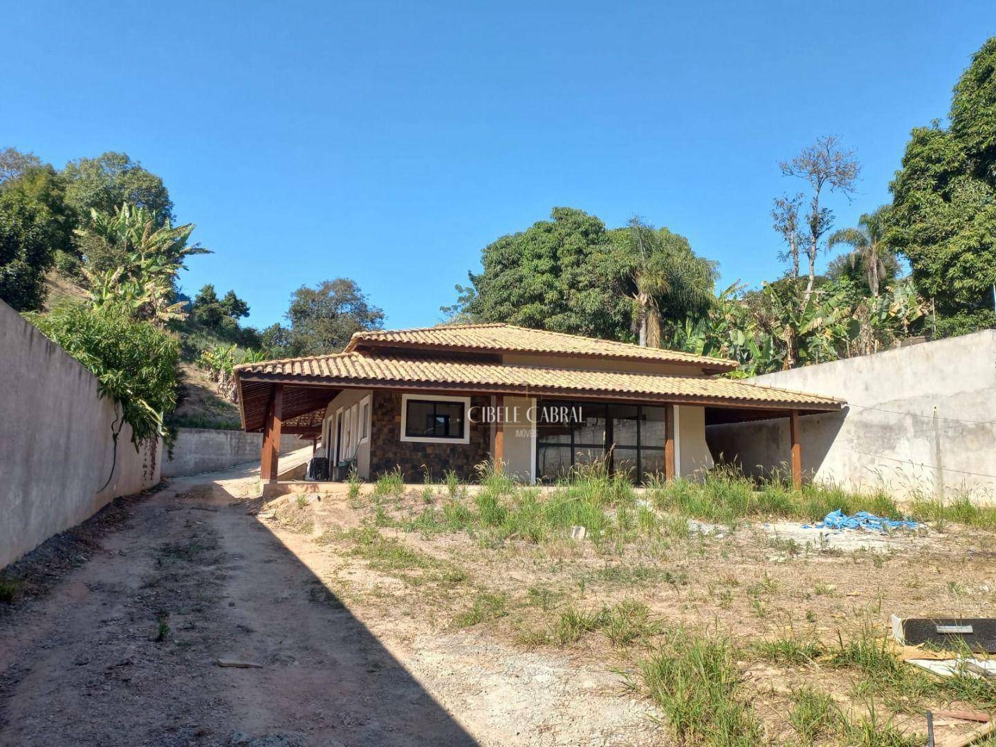 Chácara à venda com 3 quartos, 336m² - Foto 2