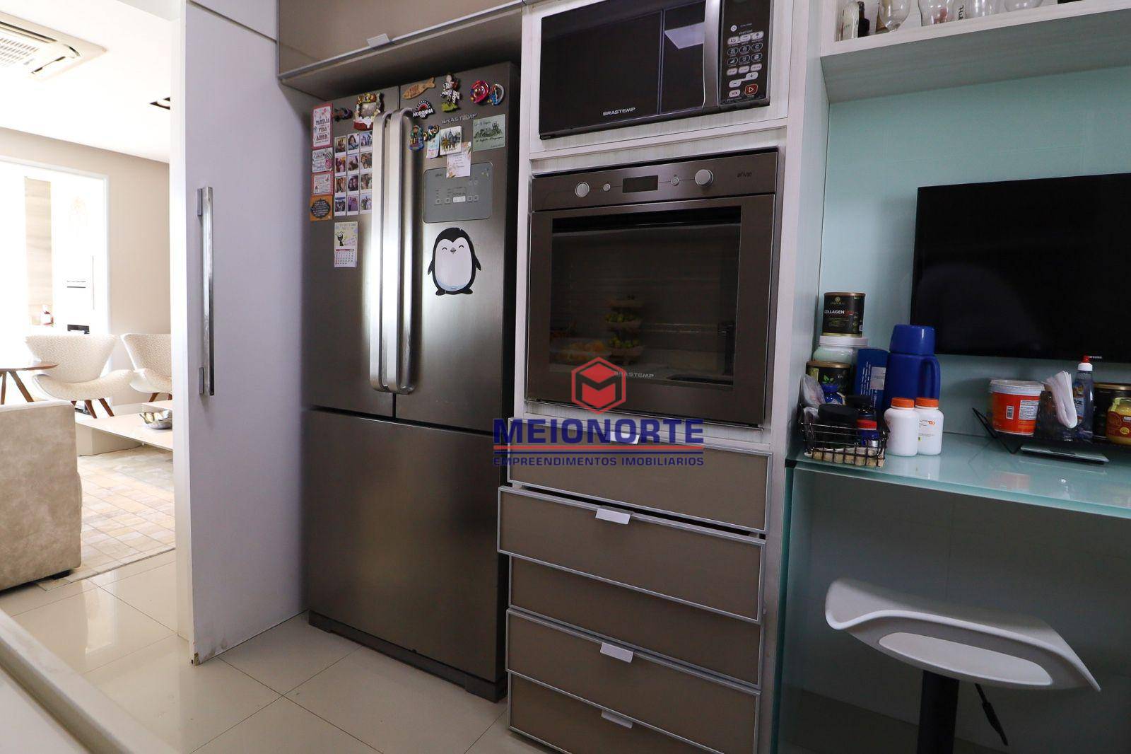 Apartamento para alugar com 3 quartos, 136m² - Foto 15