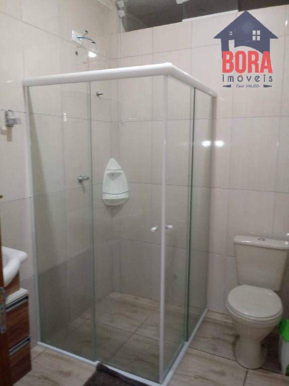 Casa à venda com 8 quartos, 200m² - Foto 20