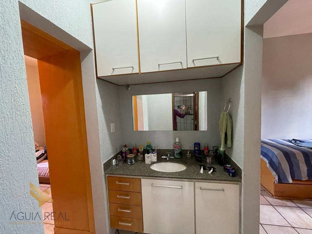 Sobrado à venda com 4 quartos, 254m² - Foto 26