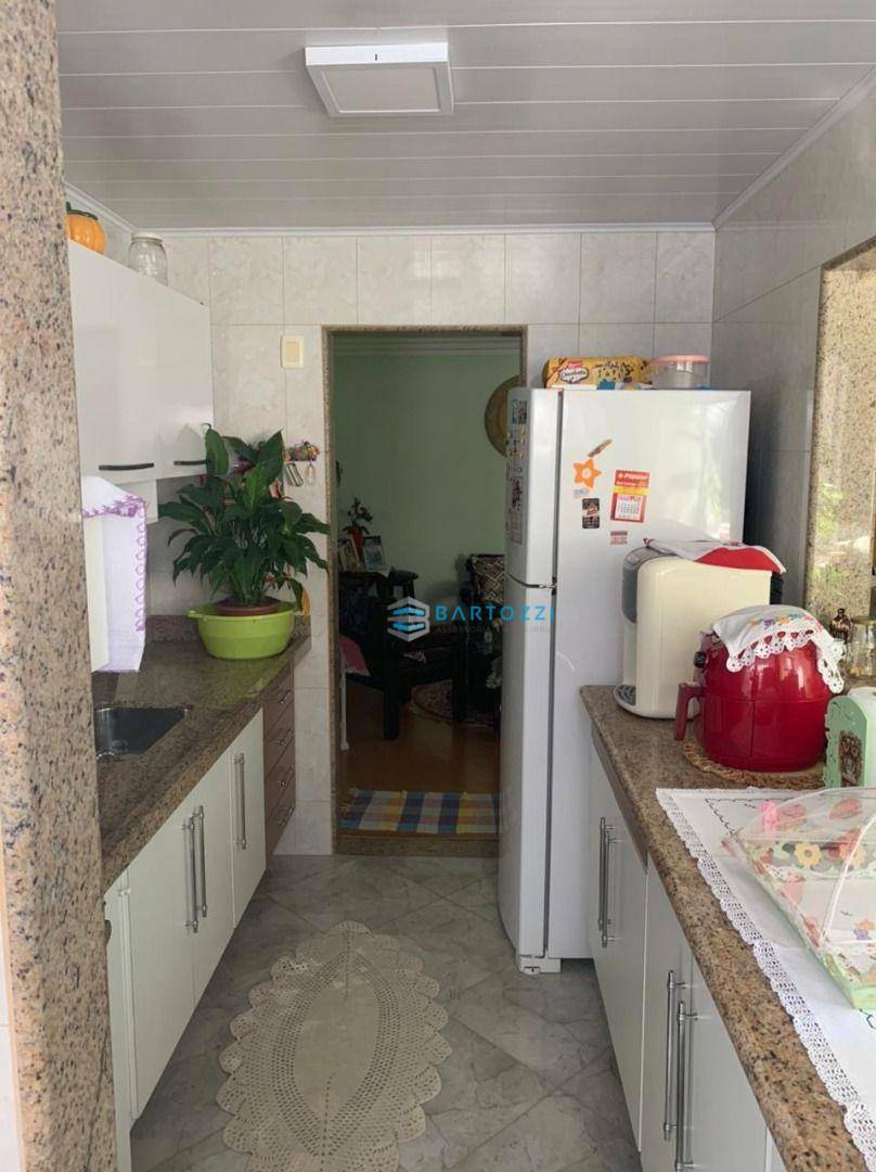 Apartamento à venda com 3 quartos, 94m² - Foto 10