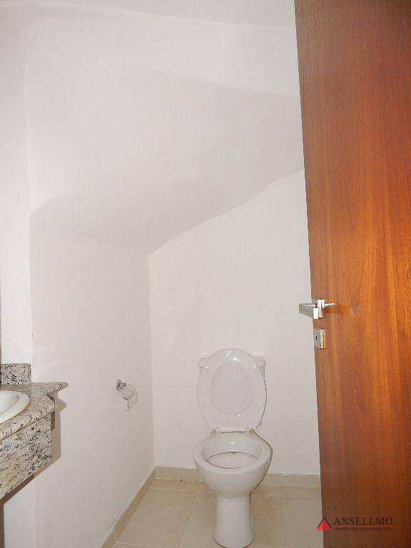 Sobrado à venda e aluguel com 3 quartos, 192m² - Foto 3