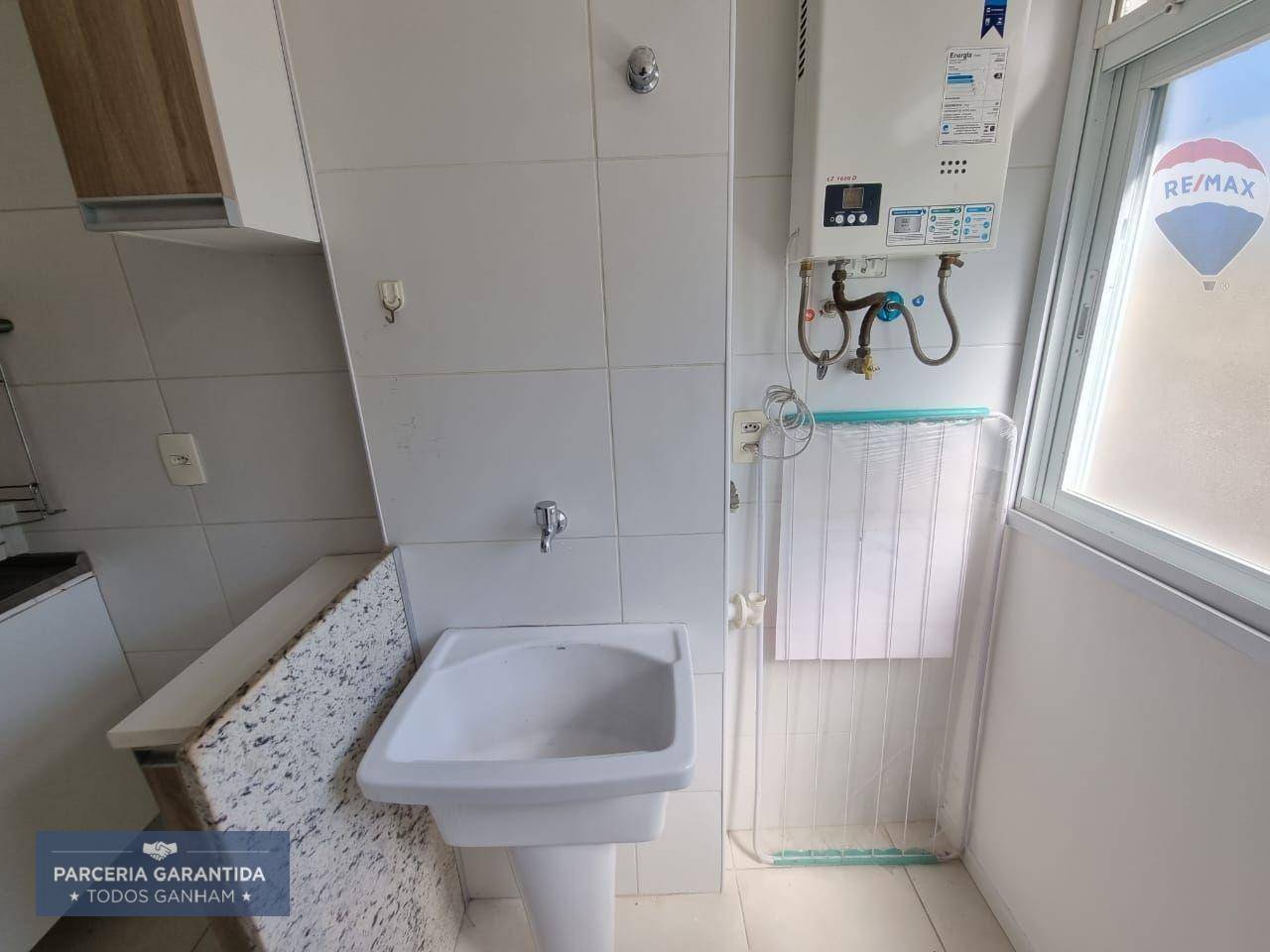 Apartamento à venda com 2 quartos, 58m² - Foto 11