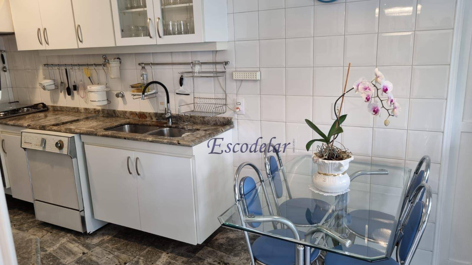 Apartamento à venda com 3 quartos, 200m² - Foto 13