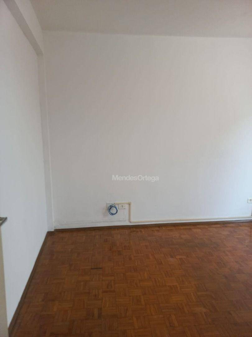 Apartamento para alugar com 2 quartos, 65m² - Foto 21