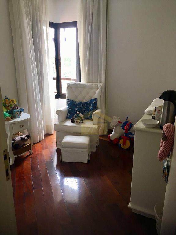 Apartamento à venda com 3 quartos, 141m² - Foto 20